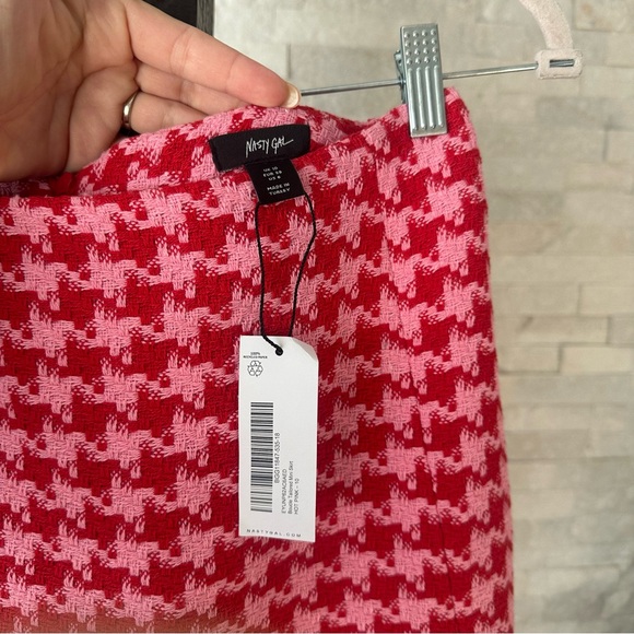 Nasty Gal Red Hot Pink Boucle Tweed Houndstooth Mini Skirt Size 6 NWT - Picture 3 of 8